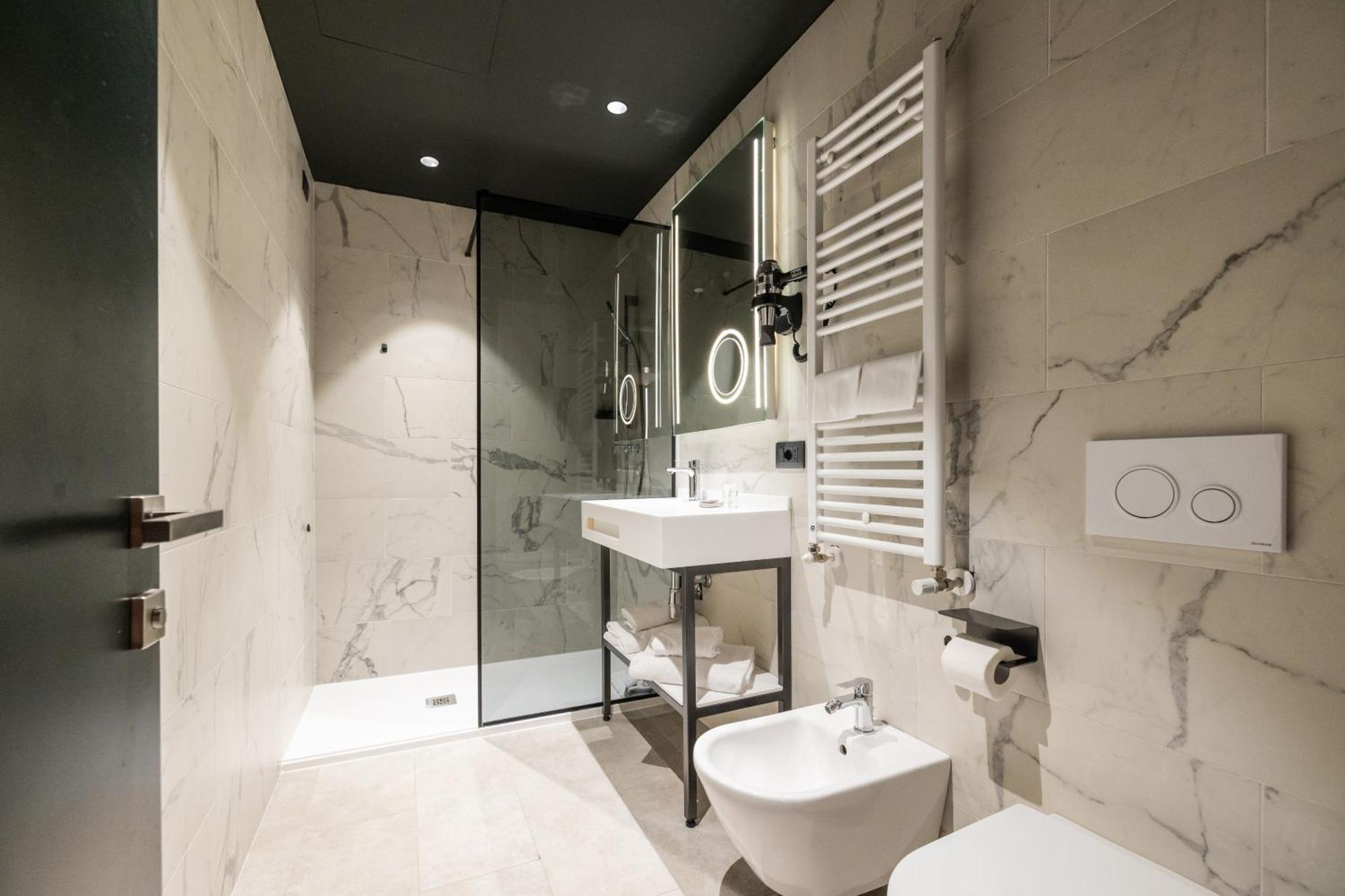 Joy 124 Hotel Milano Ngoại thất bức ảnh